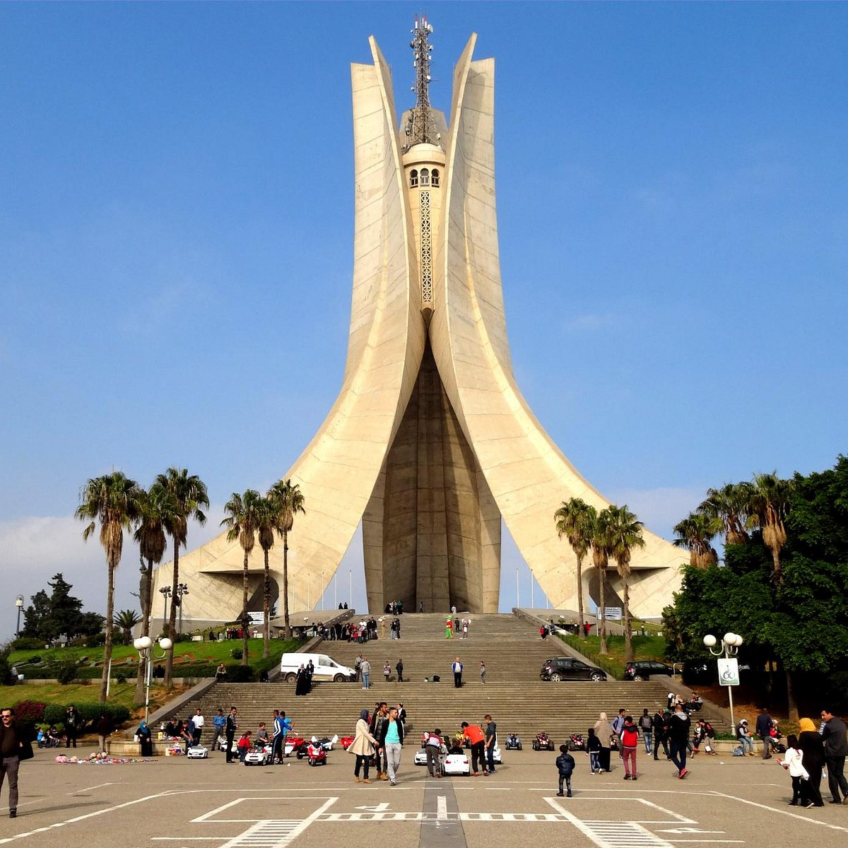 الجزائر